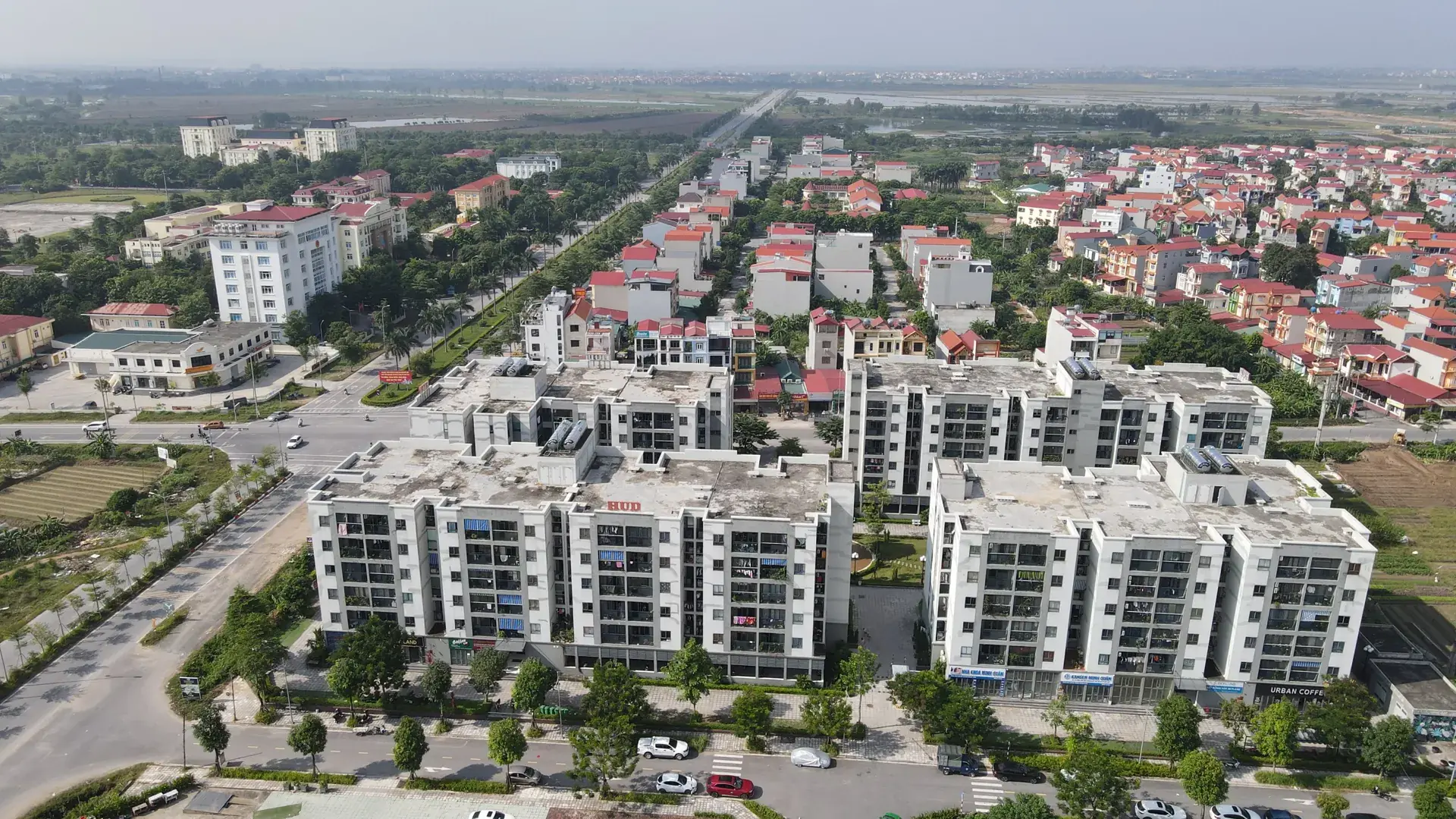 Khó mua nhà giá gốc khi không có 'suất ngoại giao'